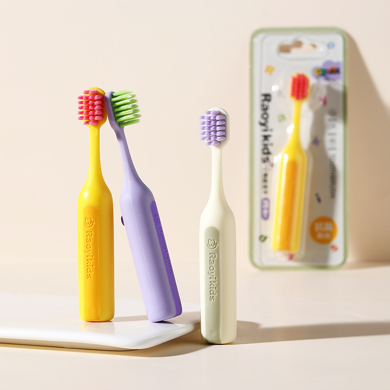 chubby pier yunsoft antibacterial children's toothbrush single dopamine color wide head fine soft hair toothbrush factory wholesale Application Scenario
