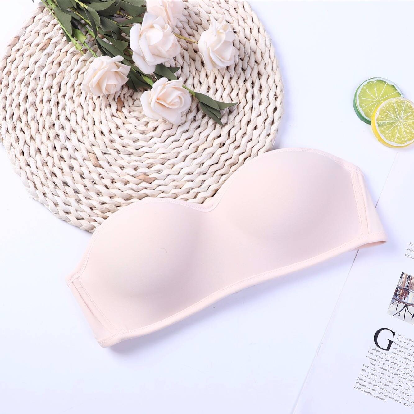 japanese and korean sexy minimalist girl's underwear 3d invisible underwear wireless strapless tube top push up bra details Picture