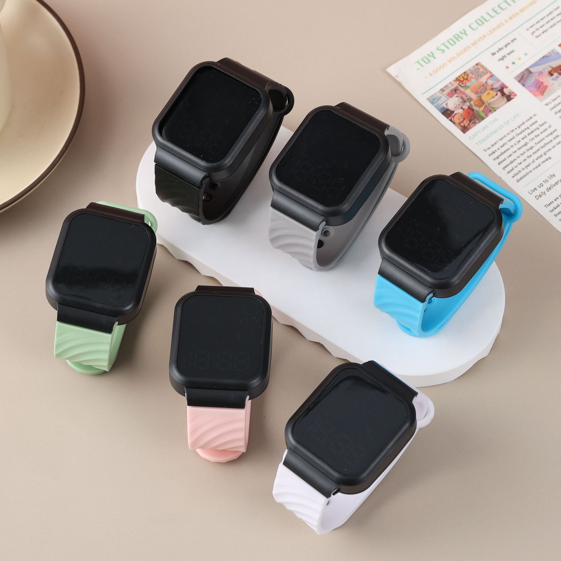 electronic watch led bracelet waterproof sport watch universal men and women fashion simple fashion student wrist watch numeration table thumbnail