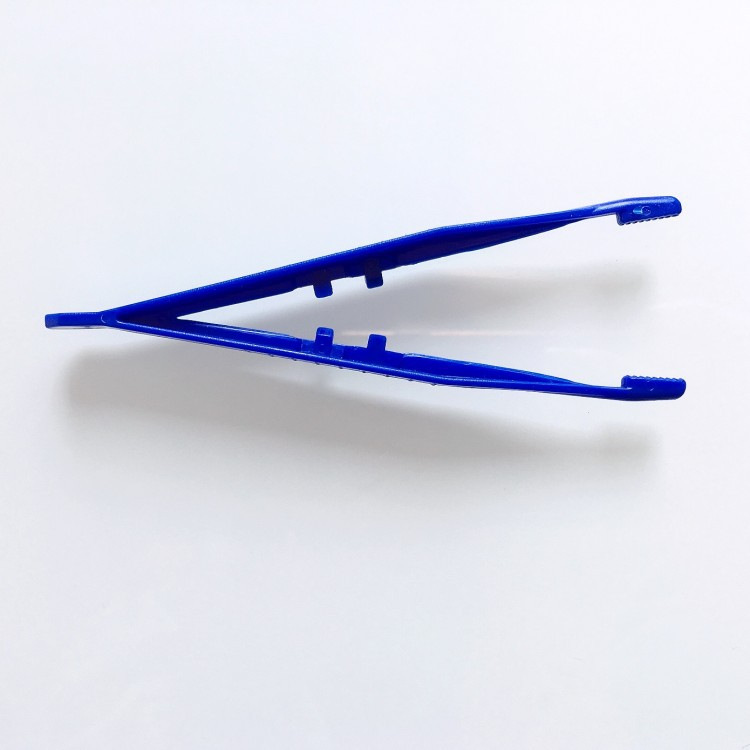 Plastic tweezers, disposable clamping tools detail image 3