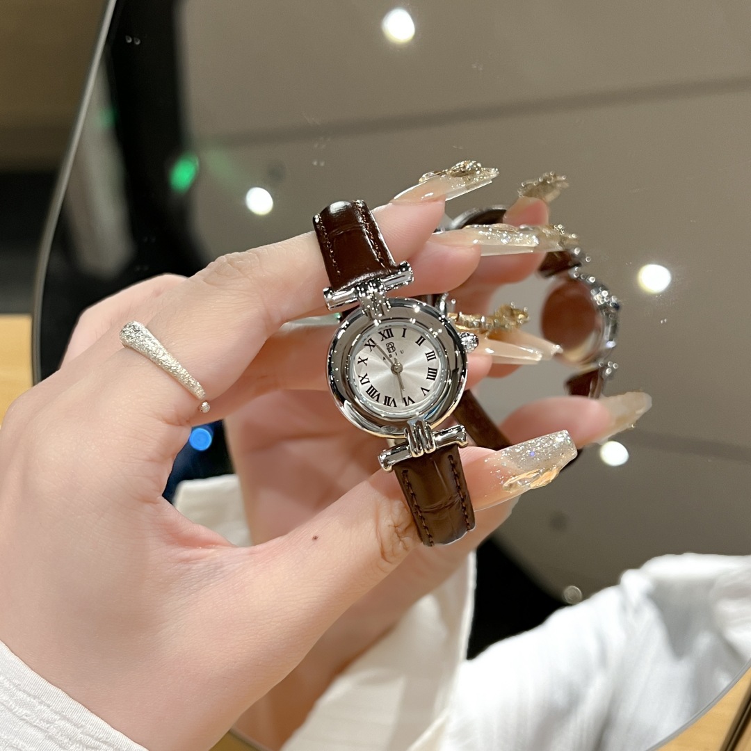 niche retro women's watch simple casual belt exquisite waterproof student watch french style middle ancient small dial watch women Item Picture