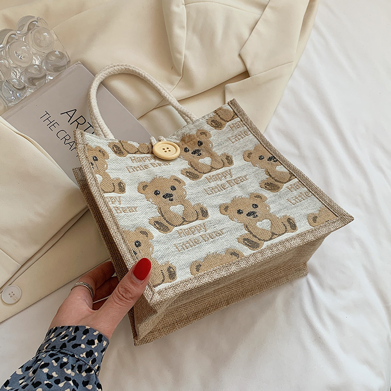 cute bear lunch box lunchbox bag 2022 summer new fashion out hand bag ins shoulder bag Application Scenario