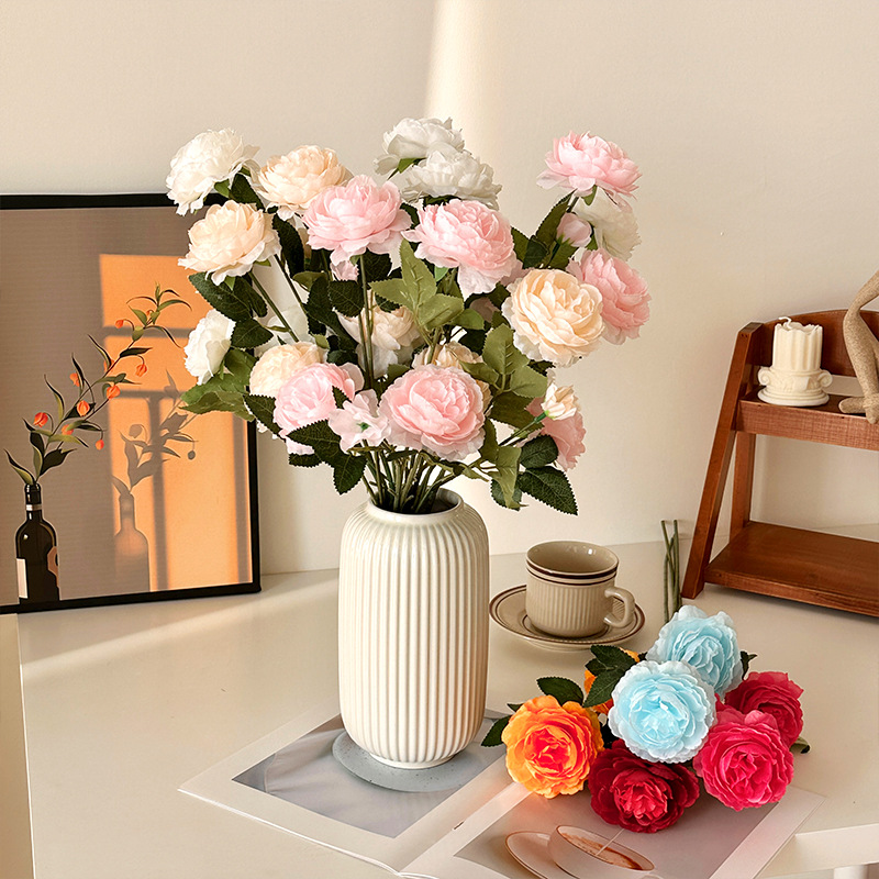 3 heads ranunculus asiaticus artificial/fake flower silk flower wedding decoration home decoration bouquet plastic flowers three heads ranunculus asiaticus details Picture