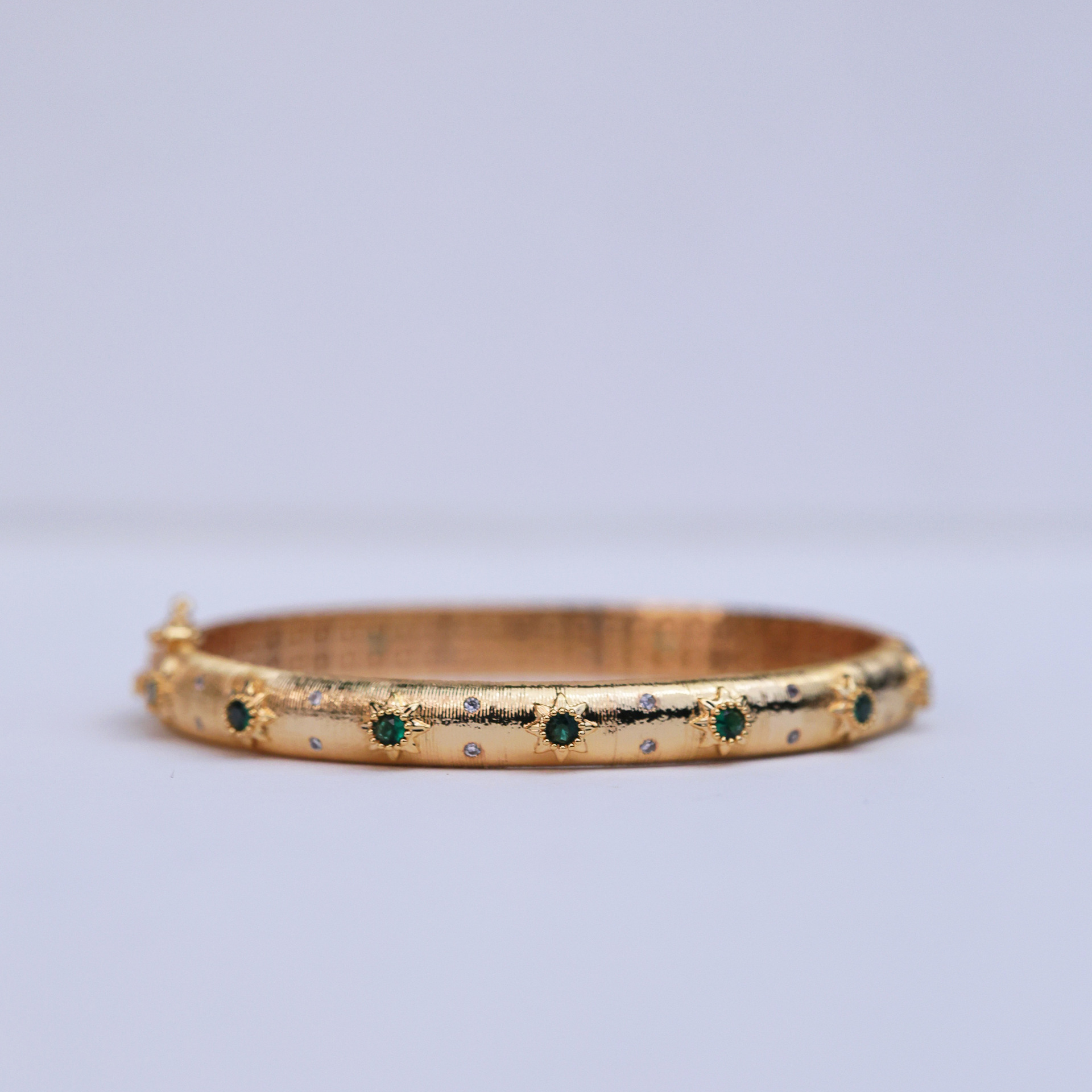 italian jade buche brushed diamond bracelet female 18k all-match mild luxury retro emperor green ornament wholesale full figure