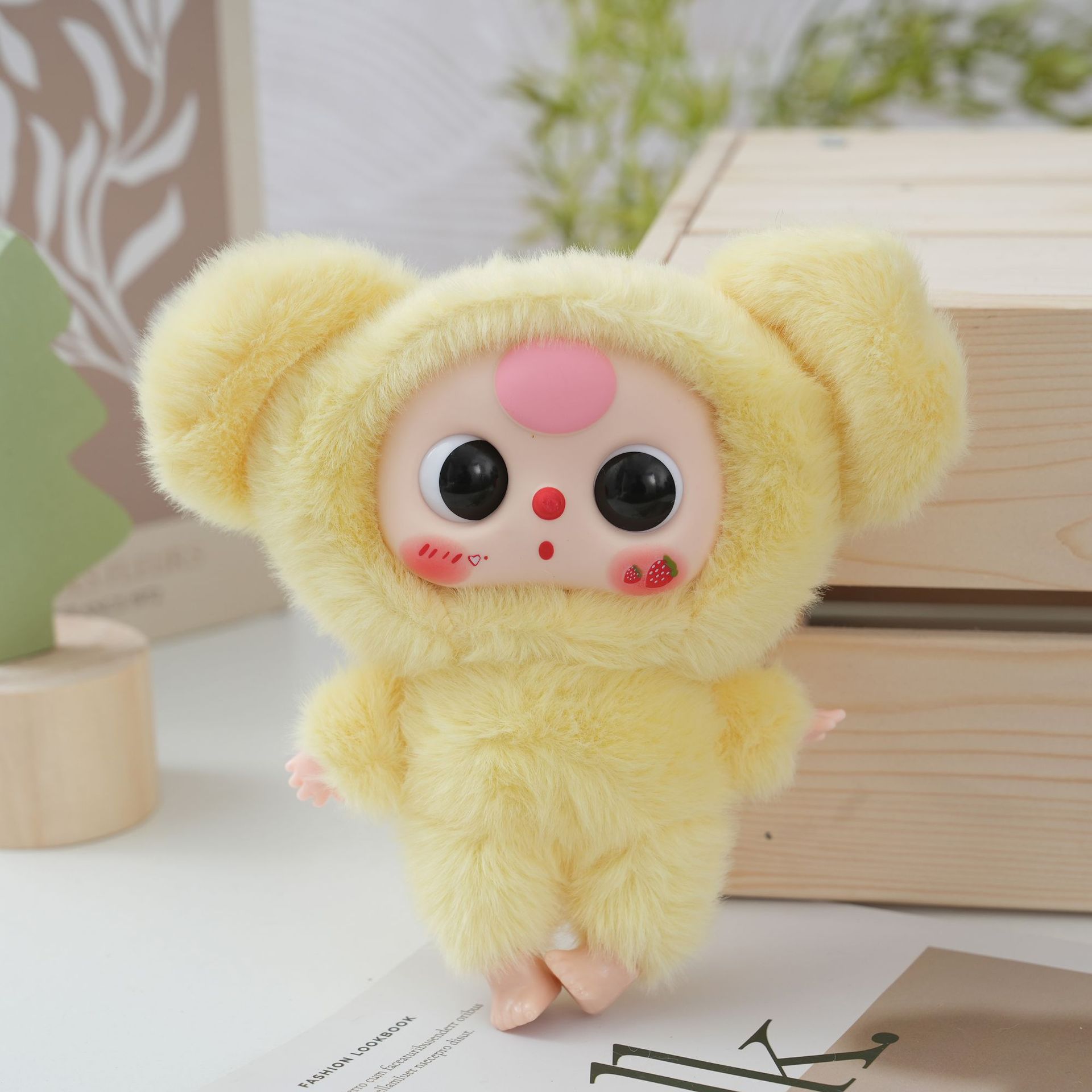 plush cute vinyl figurine wakuku little doll pendant wholesale toy hot sale internet celebrity trendy doll wholesale Application Scenario