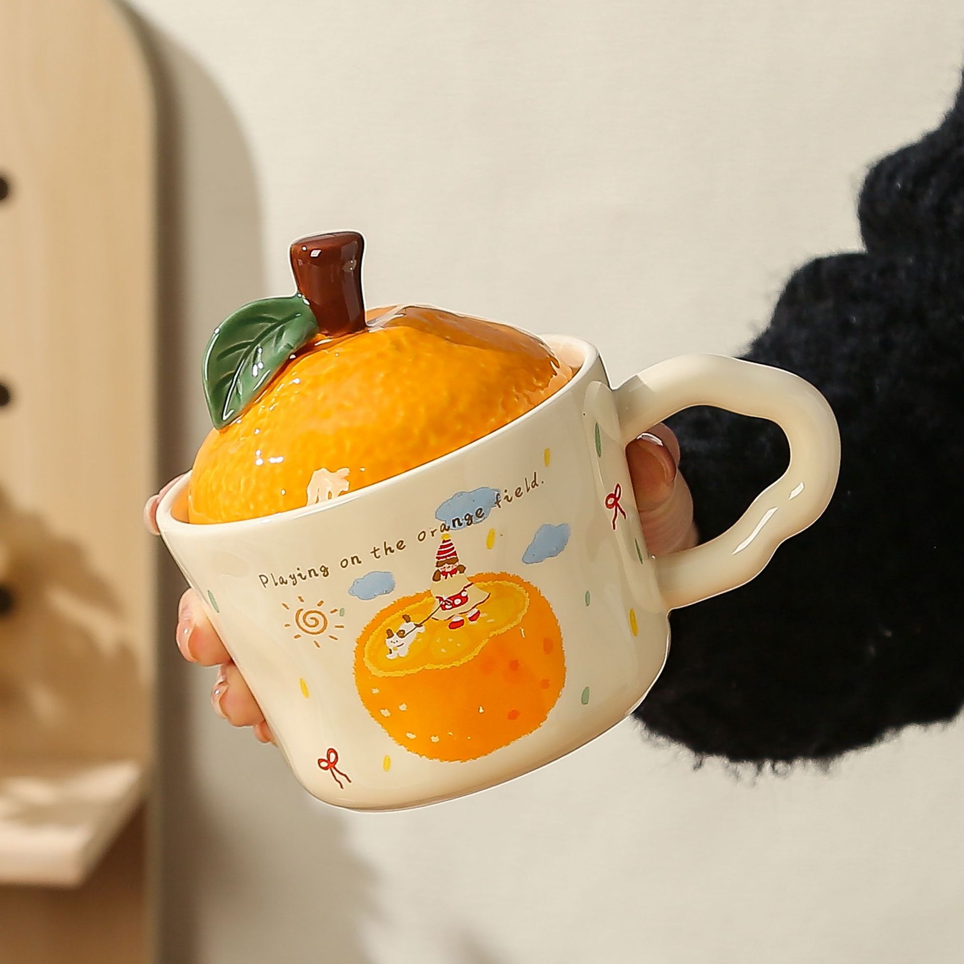 lucky orange ceramic cup cute mug with lid new year gift portable box office water glass Application Scenario