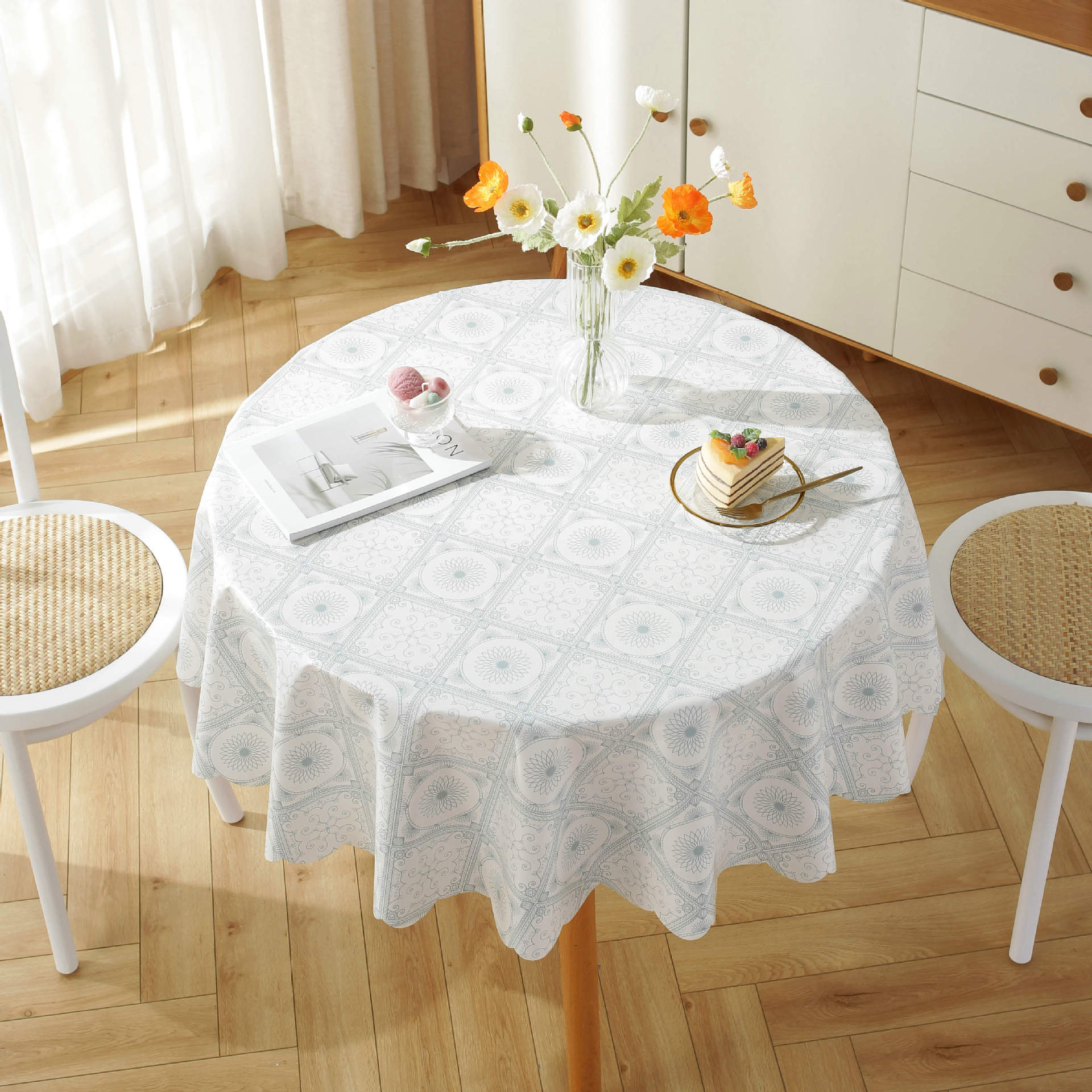 factory direct sales diameter 250cm large round tablecloth round tablecloth golden of european style pvc round tablecloth tablecloth waterproof oil-proof tablecloth Application Scenario
