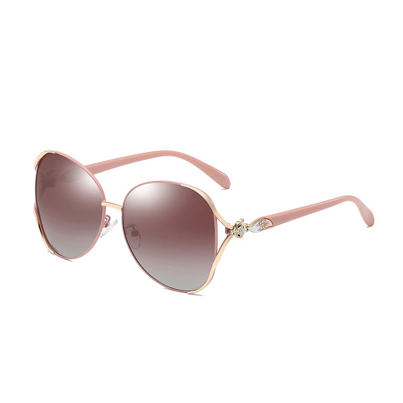 new polarized sunglasses women's european and american large frame fox head sunglasses women's high-grade metal diamond sun glasses Application Scenario
