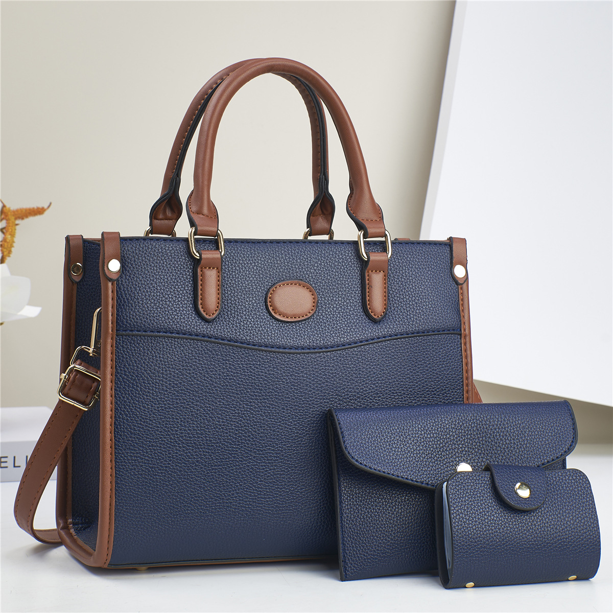 three-piece bag bag taizhou women's bag fashion shoulder bag versatile handbag travel high sense bag bags Application Scenario