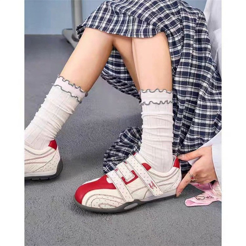 special cabinet version ~ 2025 new velcro casual shoes lightweight sneakers all-matching flat skateboard shoes women's autumn polka dot Application Scenario