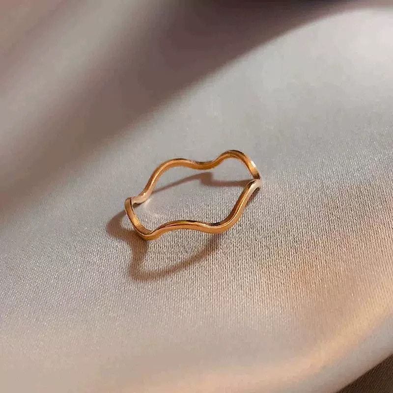 fashion simple wave simple bracelet titanium steel ring female special-interest design high-grade light luxury online influencer ring trendy ornament Specification drawing