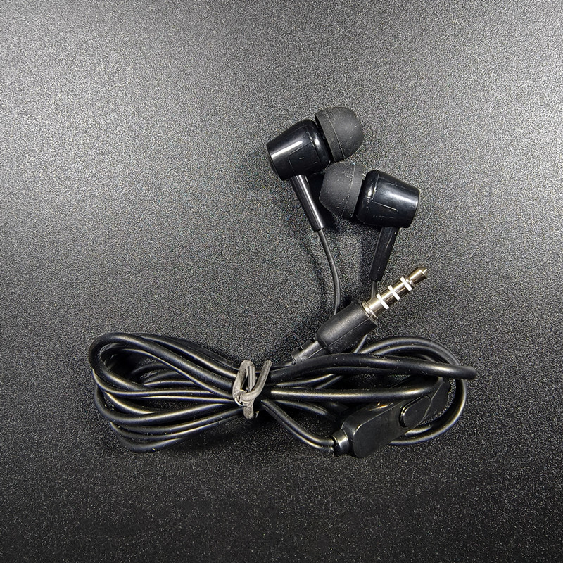 xu19 series wired earphone in-ear cellphone drive-by-wire with mic audio 3.5 round hole flat ear in-ear headphones Item Picture