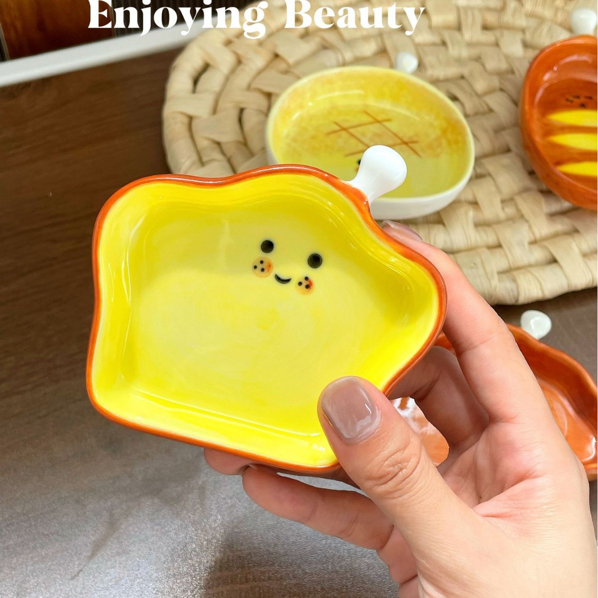 cute bread head ceramic plate household dumplings seasoning dish ceramic barbecue saucer dish sauce dish vinegar dish saucer full figure