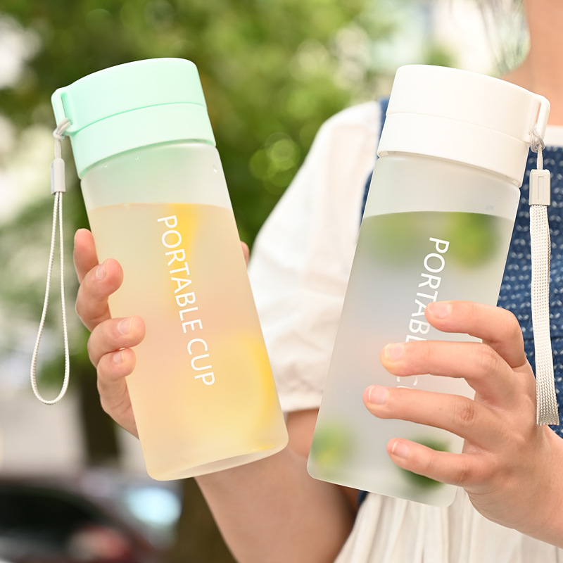 summer outdoor large capacity sports cup creative student tea cup portable rope holding plastic cup advertising gift cup Specification drawing