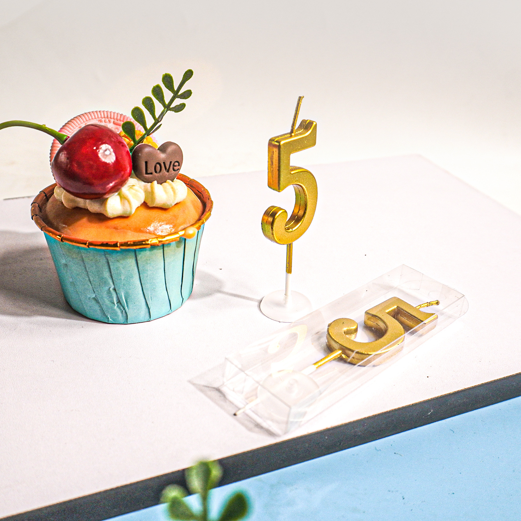 golden digital candle birthday cake adult birthday celebration wedding children full-year dessert cake decoration cross-border plug-in Application Scenario