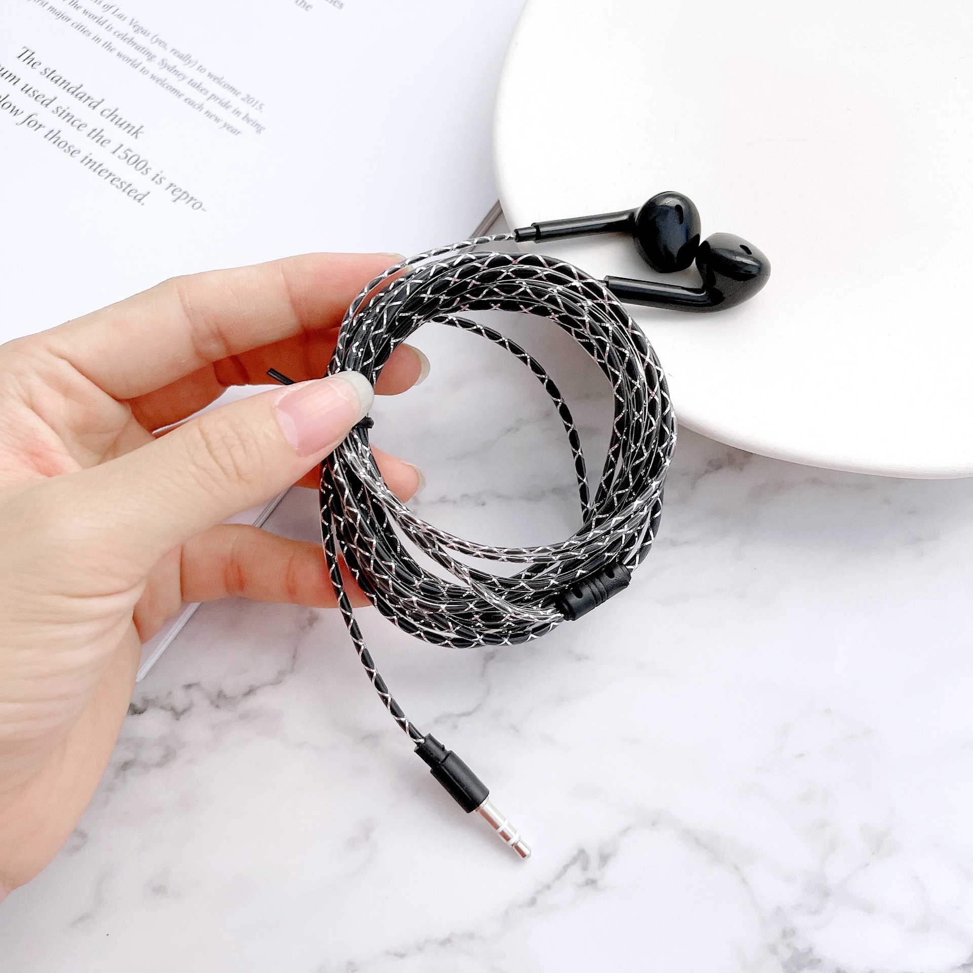 2 m 3 mignon maimai long cable headphones anchor live streaming computer game sound card monitor recording extra bass earbuds headset details Picture
