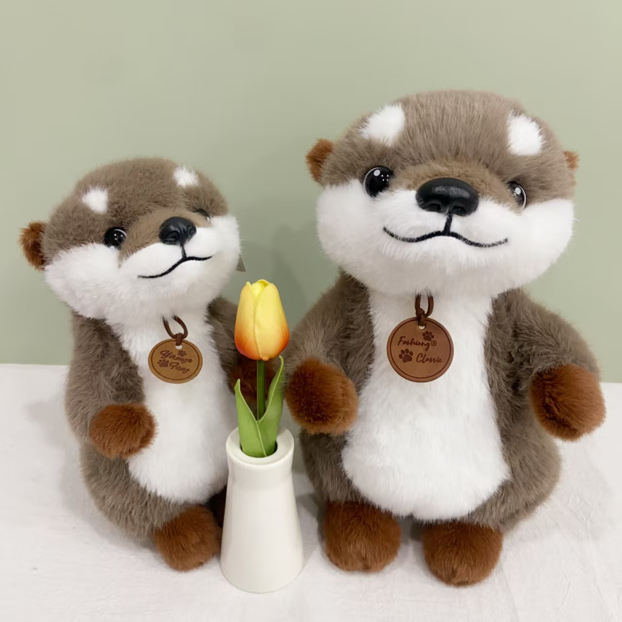 A 25CM cute simulated otter plush doll Application Scenario