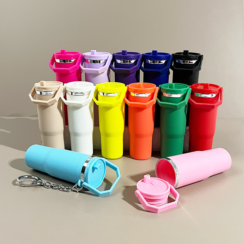 cross-border new product large ice cup key chain stanley stanley keychain pendant can hold lipstick backpack hanger full figure