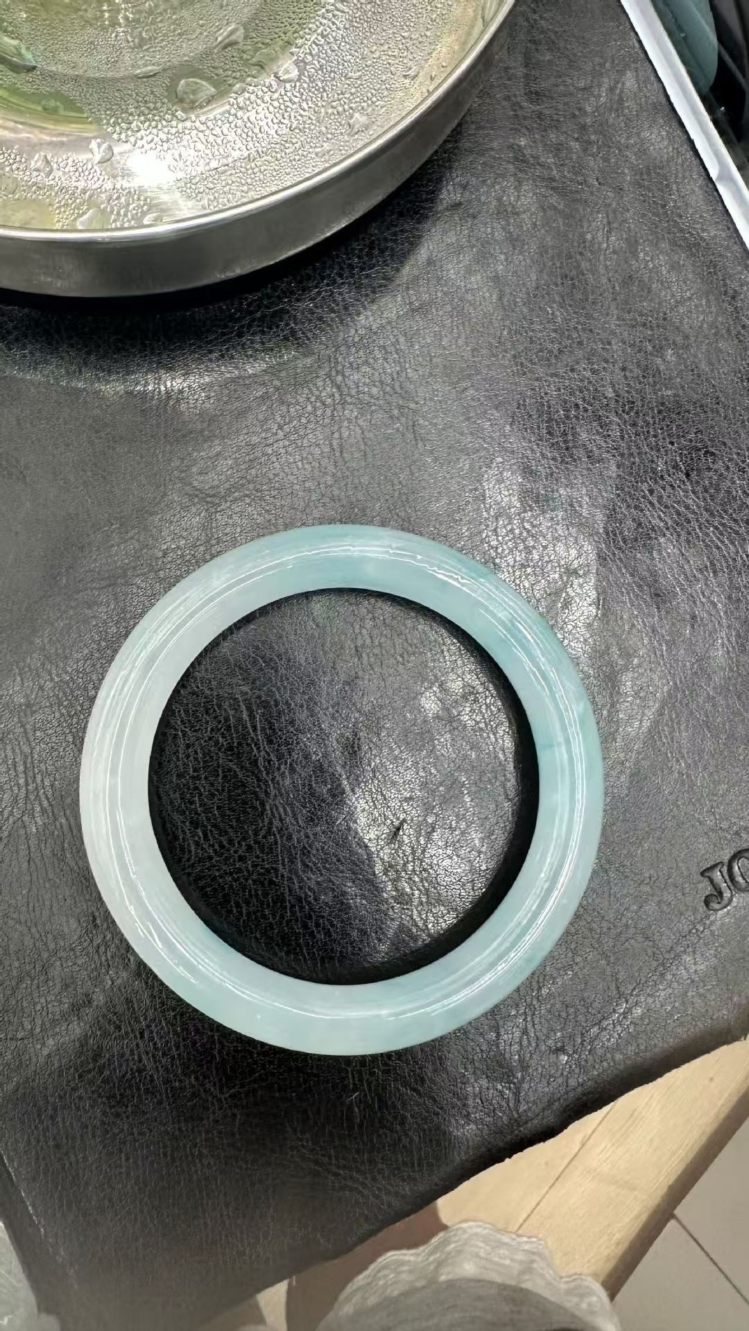 cold feeling ice transparent white moonlight new chinese natural glass glass bracelet women's national style high-grade round jade jade bracelet Application Scenario