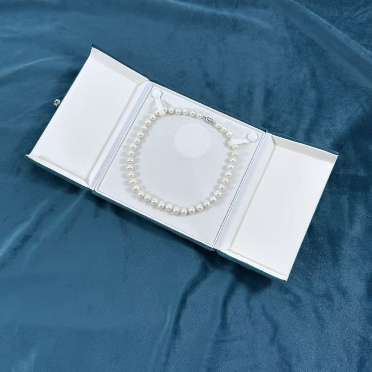 factory direct sales high-grade flannel double open peacock blue pearl gift box snap jewelry box holland velvet jewelry box spot Specification drawing
