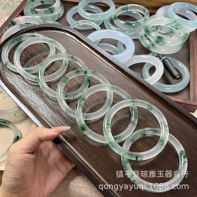 ice-like floating flowers bracelet jade emerald bracelet high ice clear water floating green flower quartzite yuping ice jade bracelet Item Picture