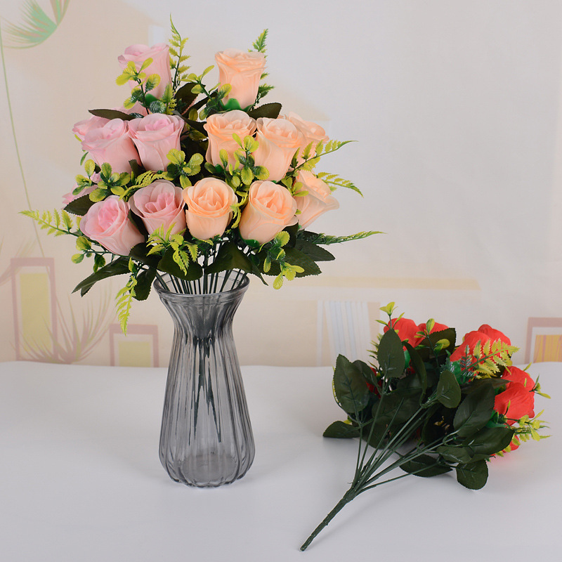 fake flower artificial rose wholesale 12 roses home decoration wedding ceremony layout plastic fake rose flower manufacturer Application Scenario