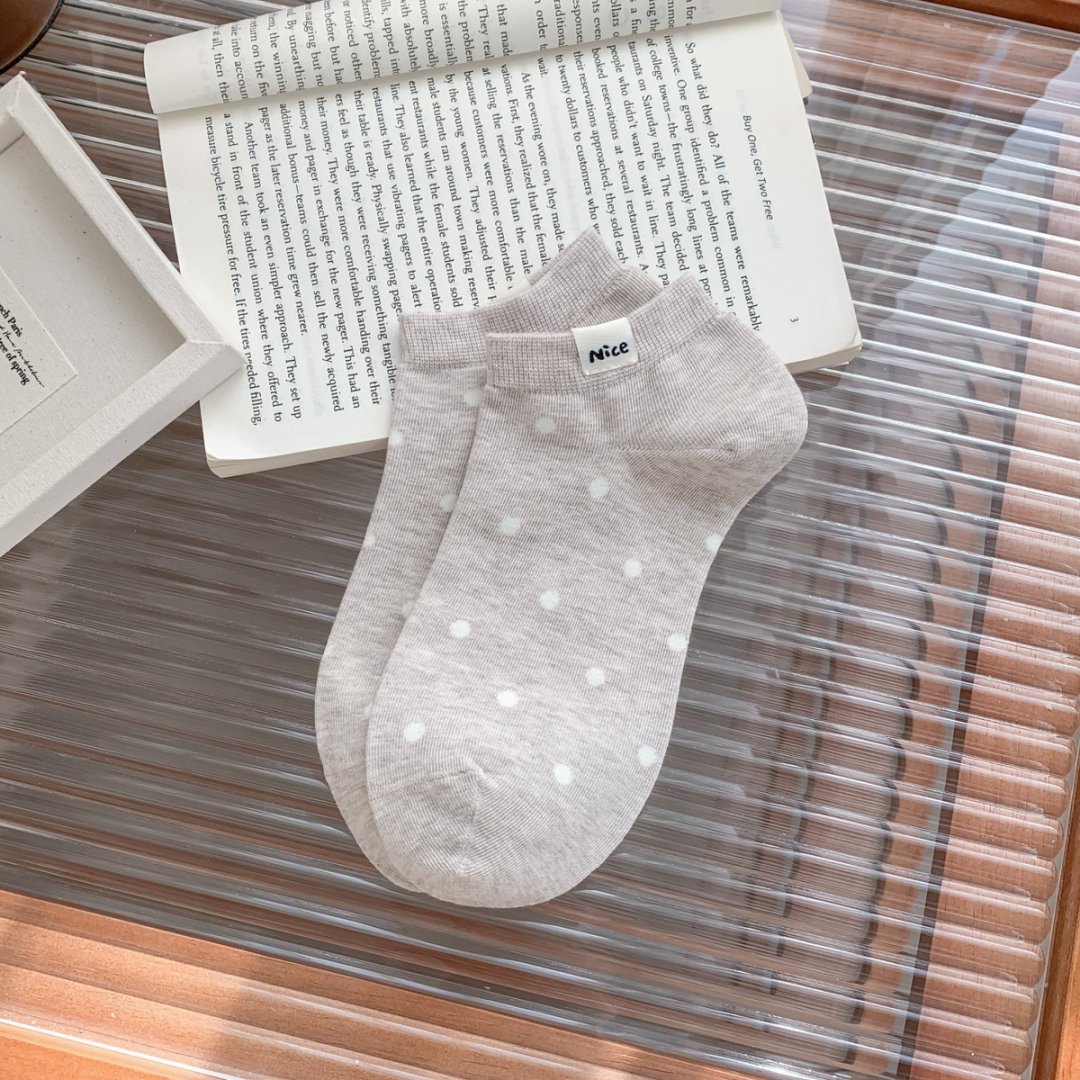 mekki zhuji socks women's cotton sweat-absorbent breathable polka dot cloth label socks skin-friendly comfortable commute minimalist elastic Item Picture