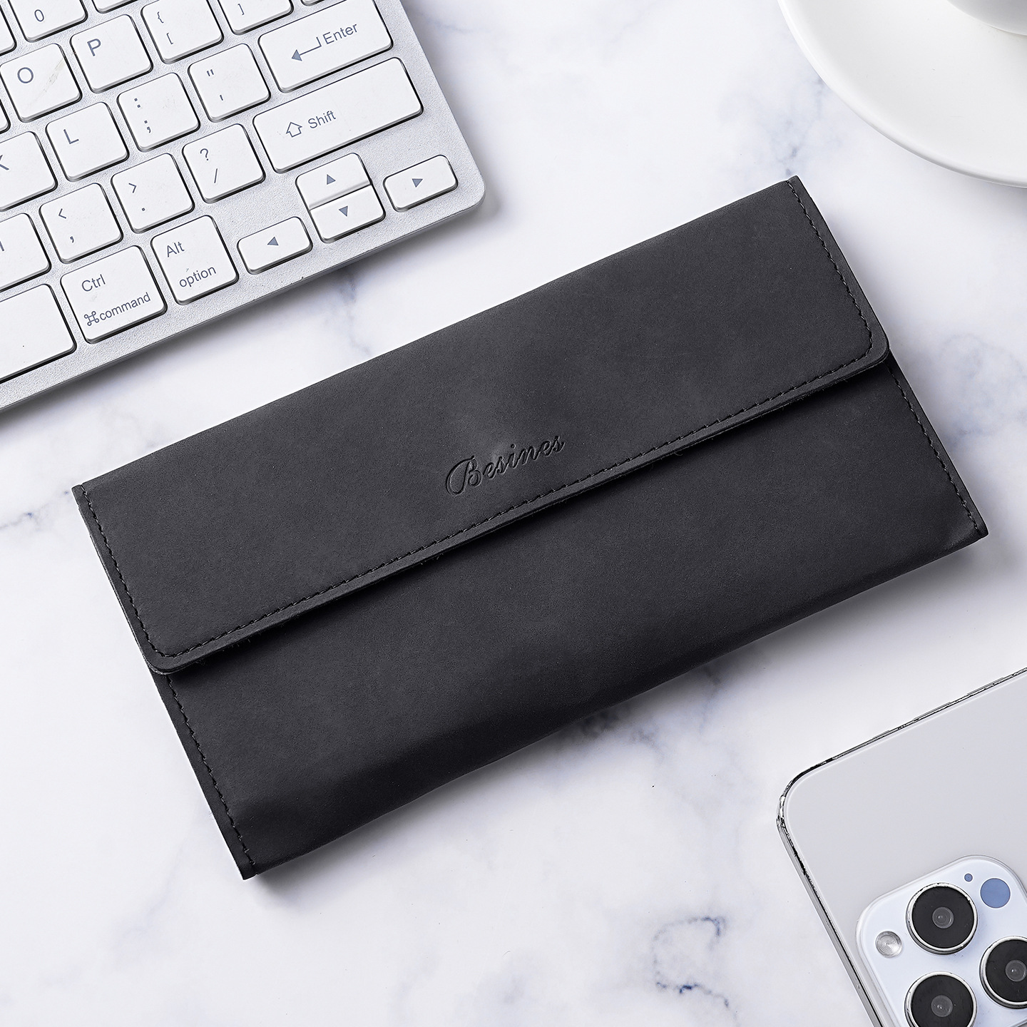 japanese non-printed matte wallet card holder integrated men's ultra-thin short wallet soft leather wallet multiple card slots wallet Application Scenario