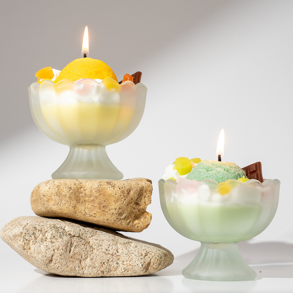 summer fruit ice cream creative exquisite shape yogurt cup soy wax birthday gift hand gift aromatherapy candle Application Scenario
