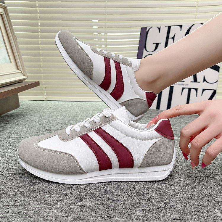 fall 2025 new lace up casual sneakers soft bottom running shoes versatile student shoes flat non-slip women's shoes full figure