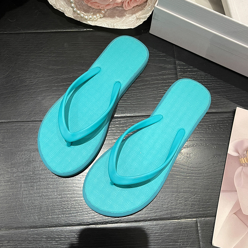 high-grade non-slip simple flip flops women's summer new outdoor solid color flip-flops seaside beach slippers women Application Scenario