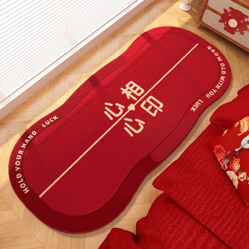 wedding wedding bedroom bed front wedding room carpet red festive thickened fleece bedside blanket non-slip floor mat details Picture