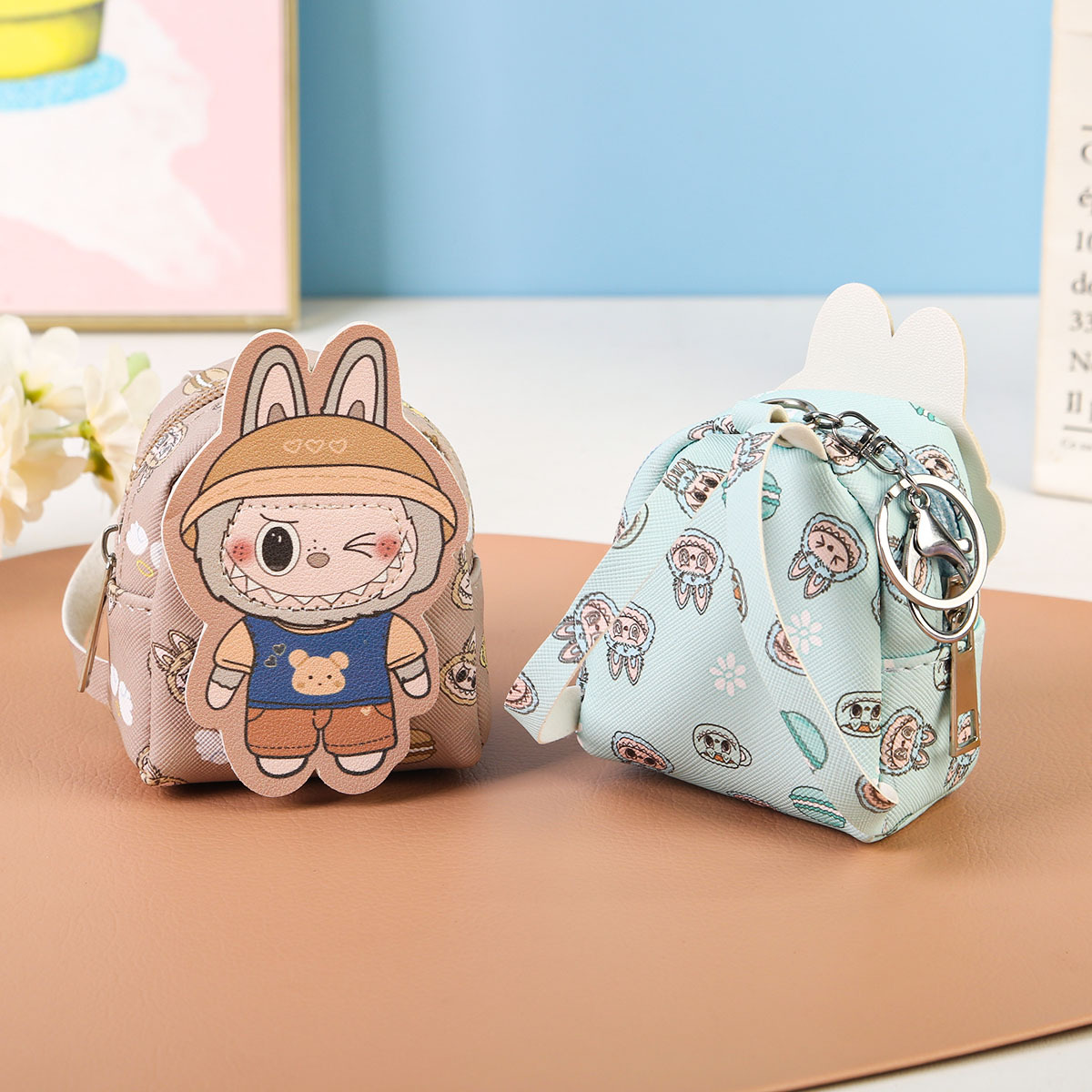 cartoon small backpack coin purse card holder lovely key buckle bag mini bag earphone bag portable carry-on details Picture
