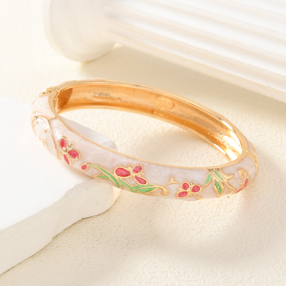 xiaohongshu cloisonne bracelet vintage court style enamel drop oil bracelet emerald flower series pink Application Scenario