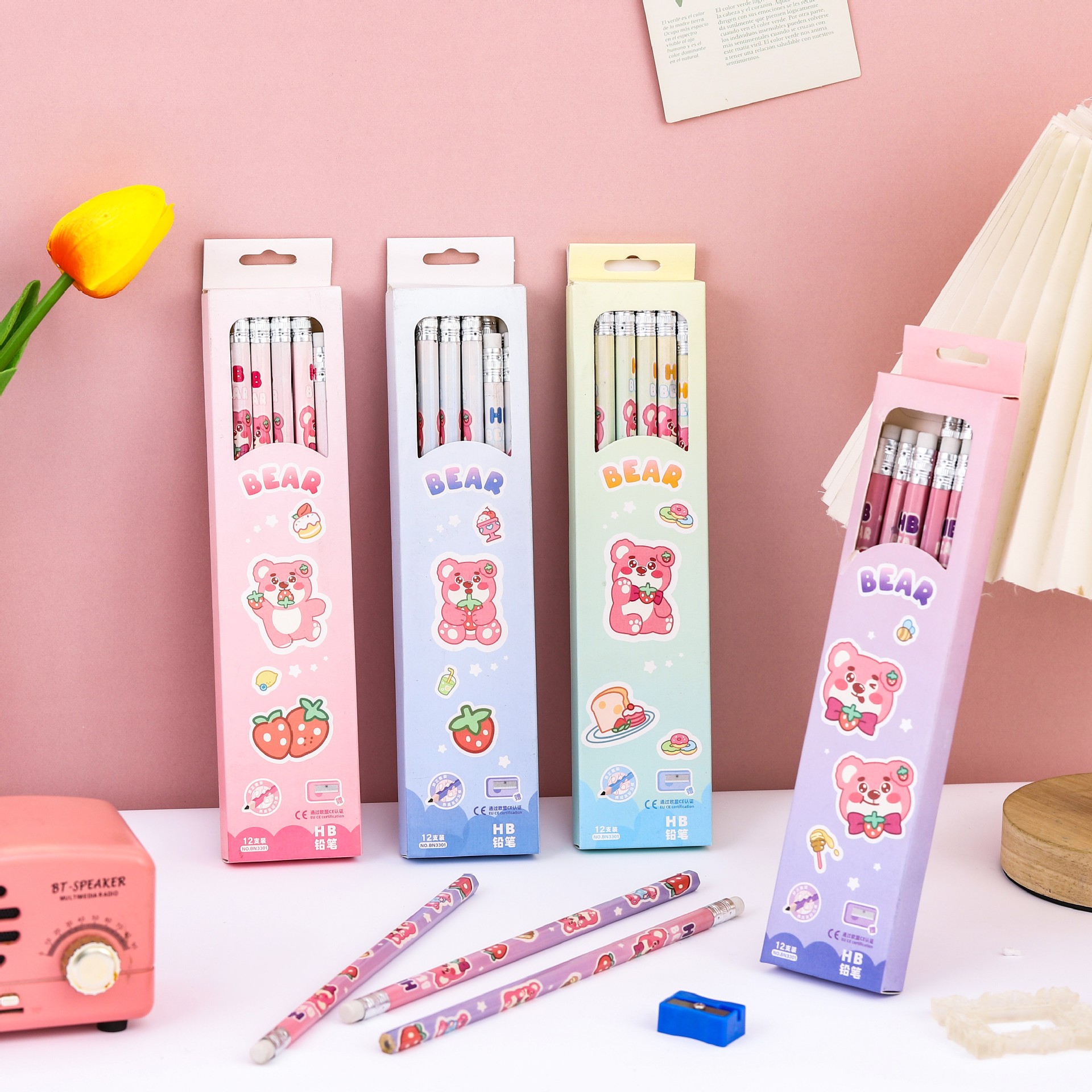 children's cartoon pencil spaceman pencil 2b a box of 12 pcs student sketch specific stationery comes with rubber Application Scenario