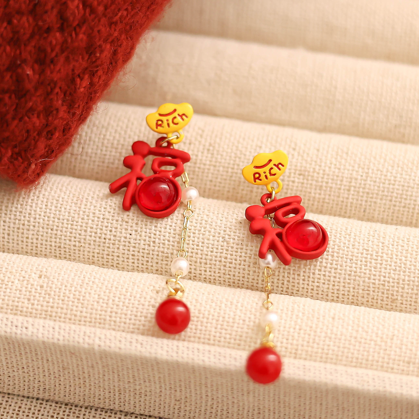 new year red earrings niche high sense temperament wild festival ornament new chinese stud earrings autumn/winter earrings wholesale Specification drawing