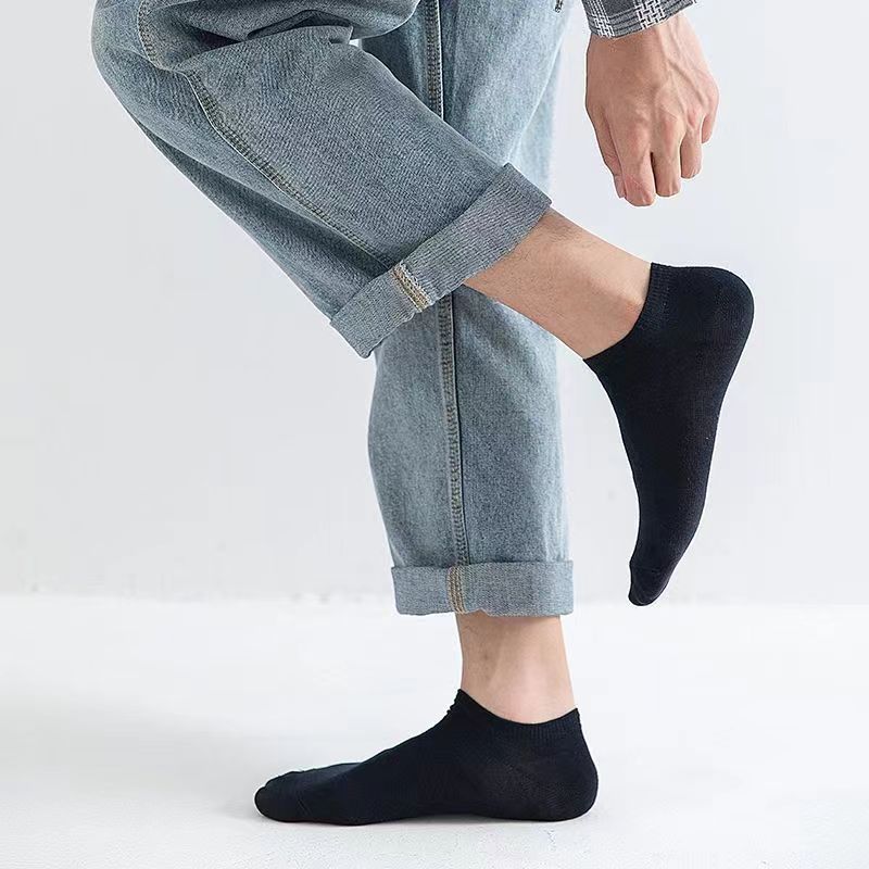 spring and summer men's solid color socks low cut sweat-absorbent invisible all-match boat socks spring and summer business casual men's boat socks Application Scenario