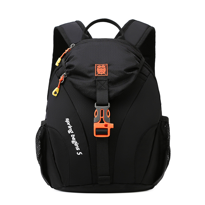 children's outdoor travel exercise large capacity backpack for 3-6 years old kindergarten primary school student schoolbag hiking backpack Application Scenario