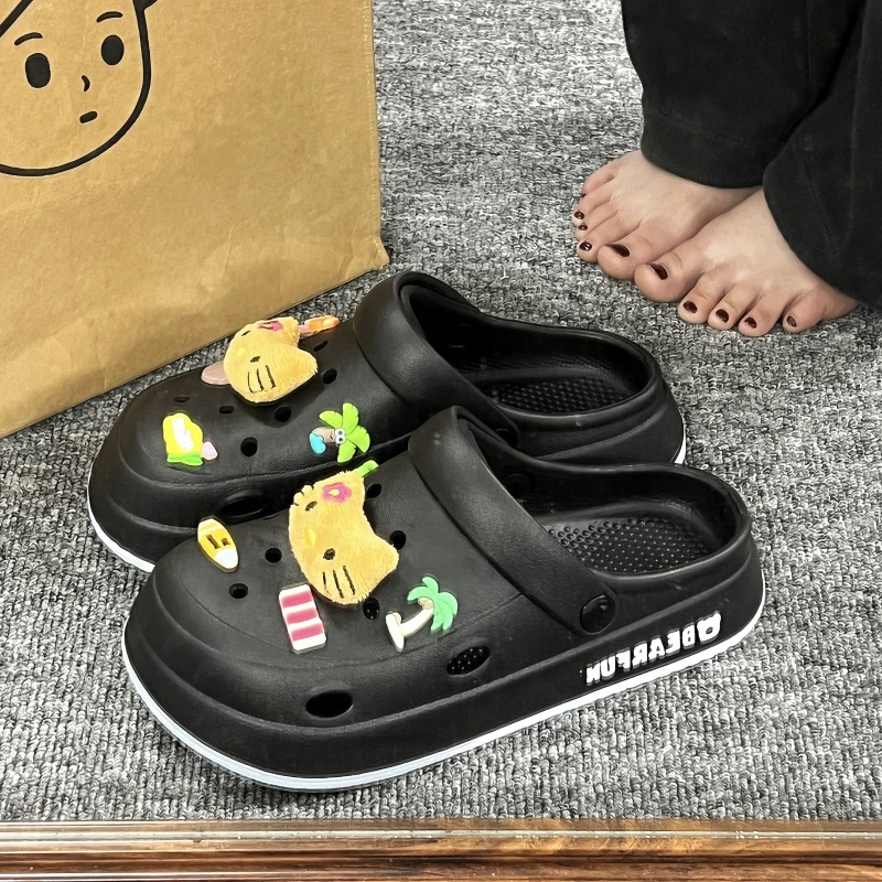 2024 new eva platform coros shoes women's summer outdoor non-slip beach shit feeling two-way sandals women's Application Scenario