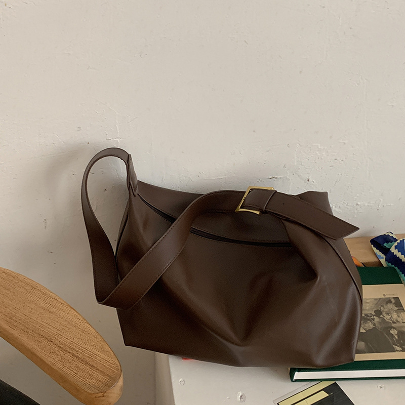 all-matching ins crossbody bag female 2023 new trendy casual tote bag niche large capacity shoulder bag underarm bag full figure