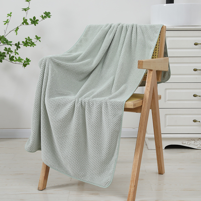 pineapple plaid thick coral fleece bath towel than pure cotton water-absorbing quick-drying beach towel big towel wedding favors wholesale Application Scenario