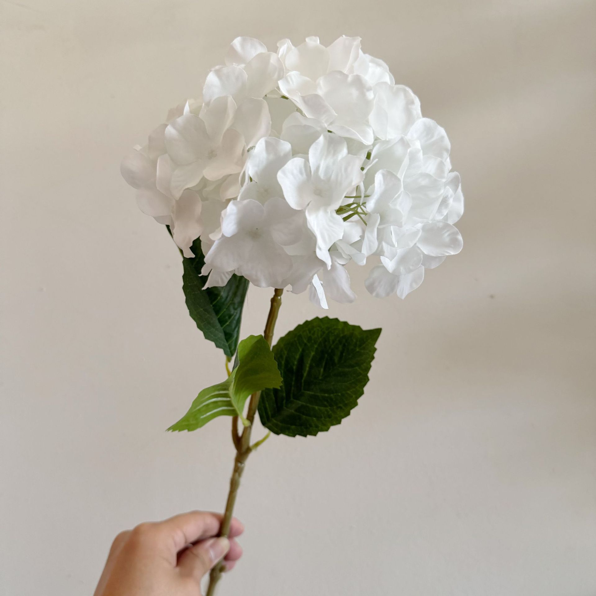 high-end simulated pincushion wedding hall hotel domestic ornaments 3d printing aisha hydrangea artificial flower fake flowers Item Picture