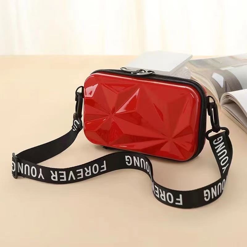 net red cosmetic bag ins trendy one-shoulder messenger bag small square bag change travel bags wash bag pc storage bag Application Scenario