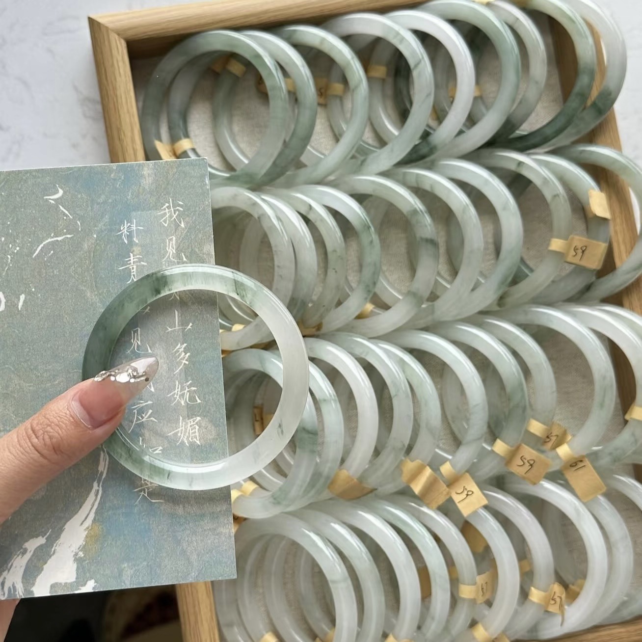 natural tianshan emerald bracelet ice-like floating flowers jade flat for gao bing jade bracelet mori style gift jade bracelet wholesale Application Scenario