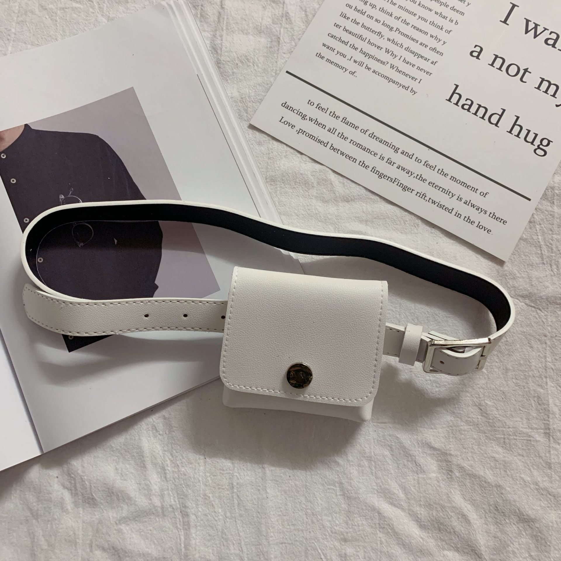 new women's belt waist bag fashion mini korean style small lether bag retro easy matching detachable belt female ins fashion Application Scenario