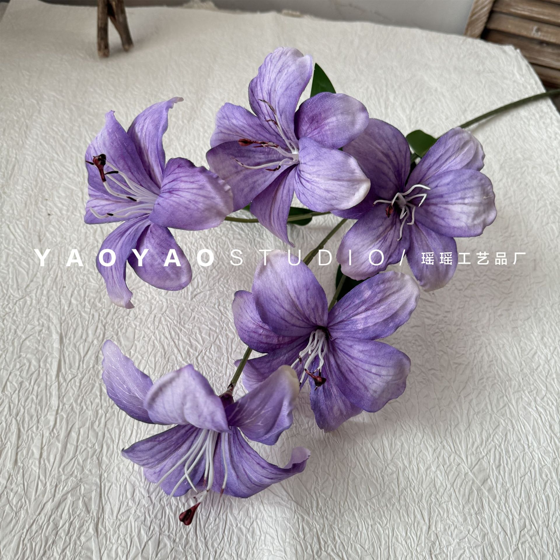 5 heads lily bulb 3d printing hemerocallis lily wedding celebration decoration ground power strip flower photo props home decorative fake flower Application Scenario