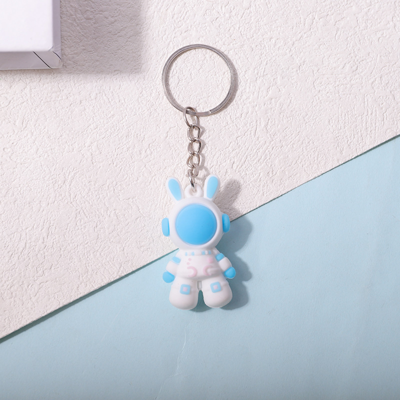 spot cartoon astronaut keychain ornaments cute schoolbag anti-lost spaceman doll pendant handbag accessories Item Picture