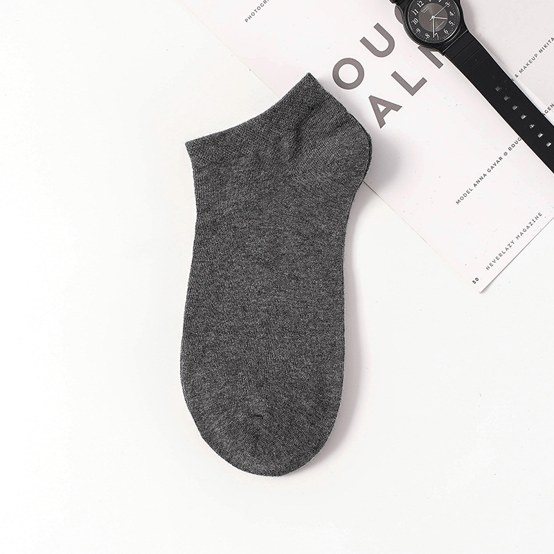 socks men's summer solid color basic athletic socks comfortable breathable conventional socks thin casual combed cotton boat socks Item Picture