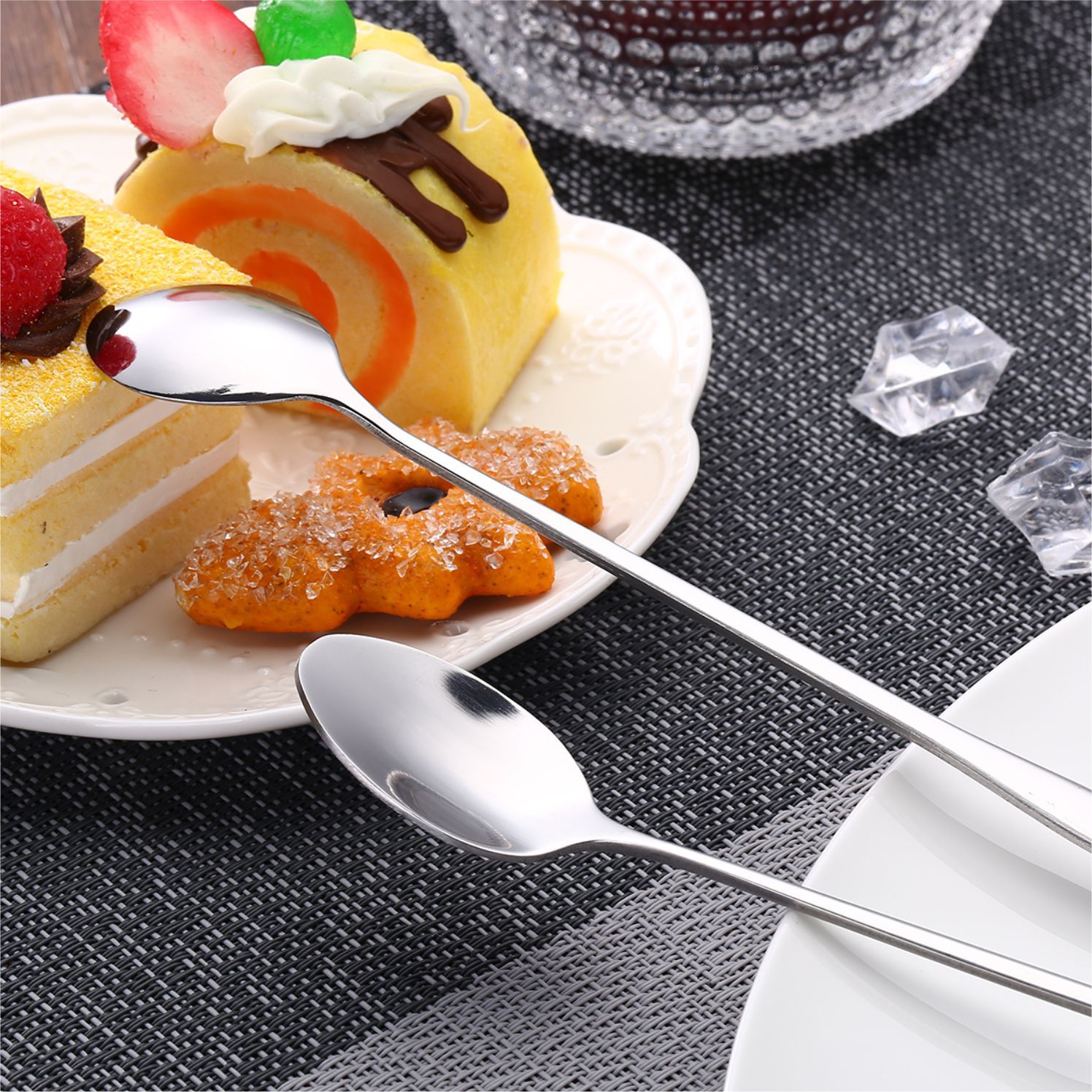 gourd handle ice spoon lengthened stainless steel tableware stirring spoon coffee spoon creative long handle ice-cream spoon household spoon Application Scenario