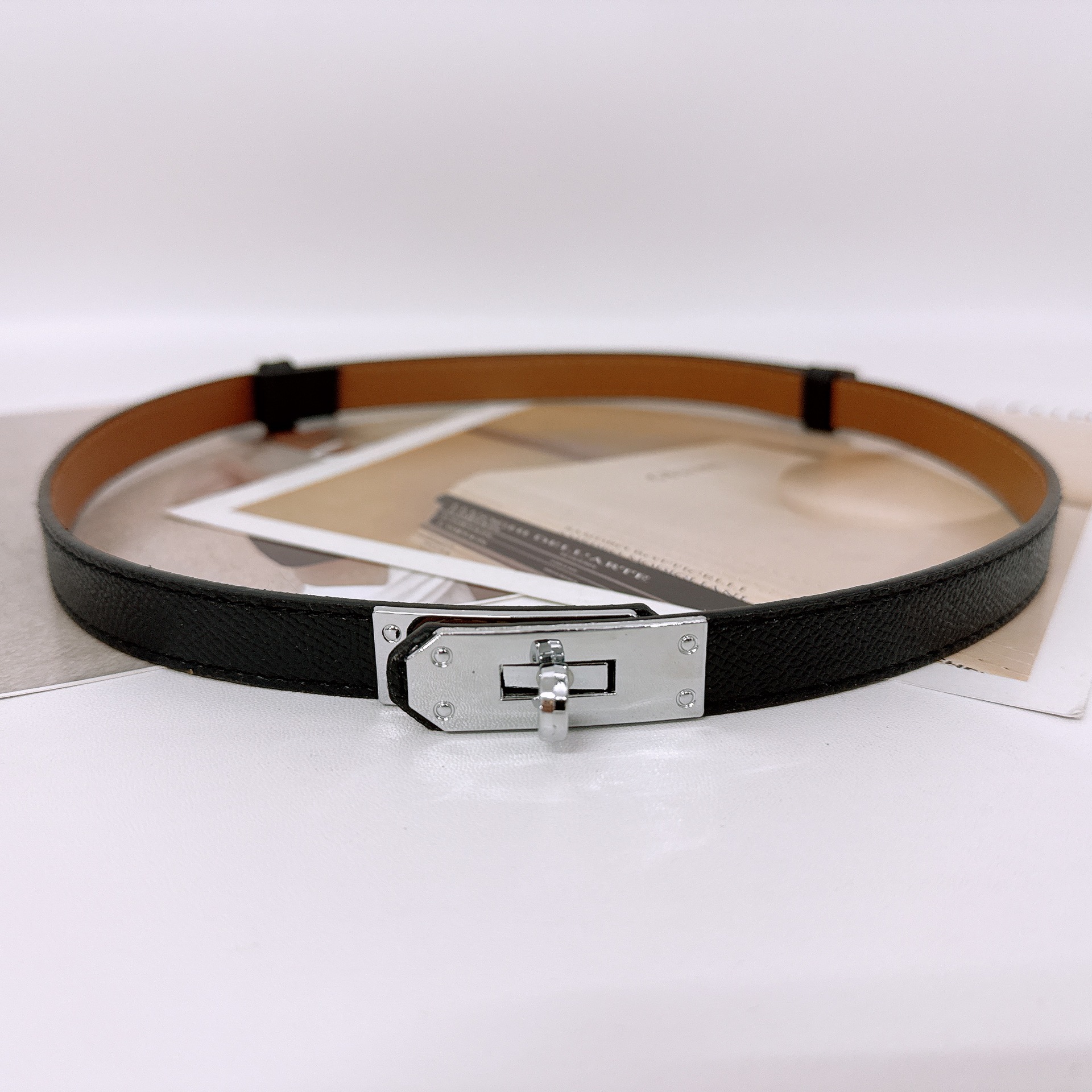 kelly belt lock adjustable thin belt fashion all-match with business suit and dress decorative waist belt for women Item Picture